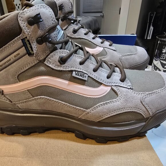 Vans MTE Crestline Waterproof Teak Hiking Boots Shoes Men's Size 10.5 (10) NEW - Picture 1 of 11